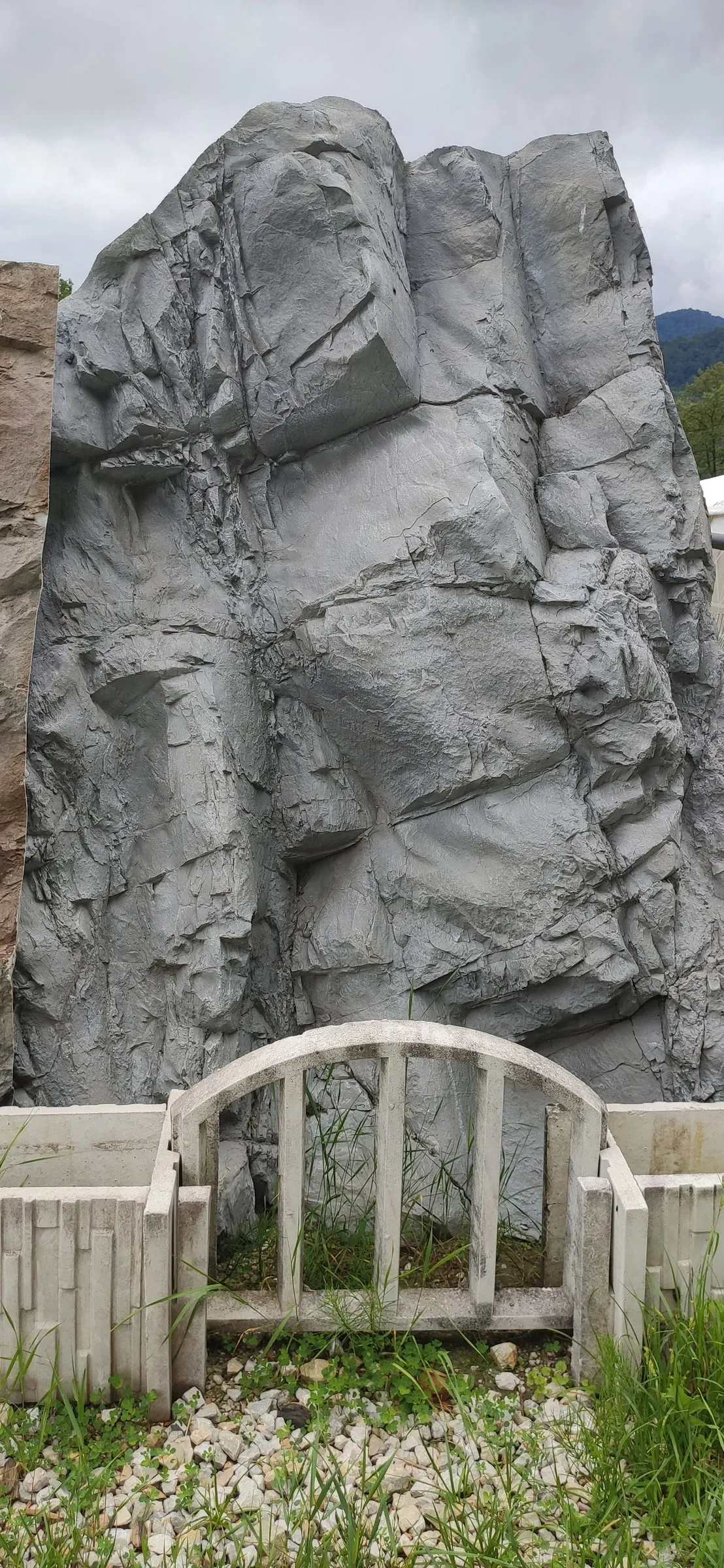 Kletterfelsen & Steinwände
